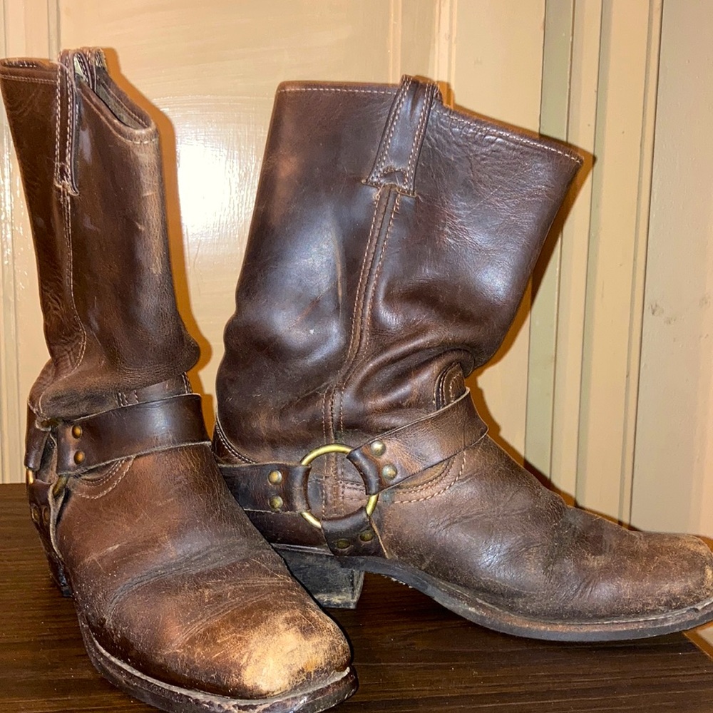 Beautiful Frye harness boots. Women’s size 11